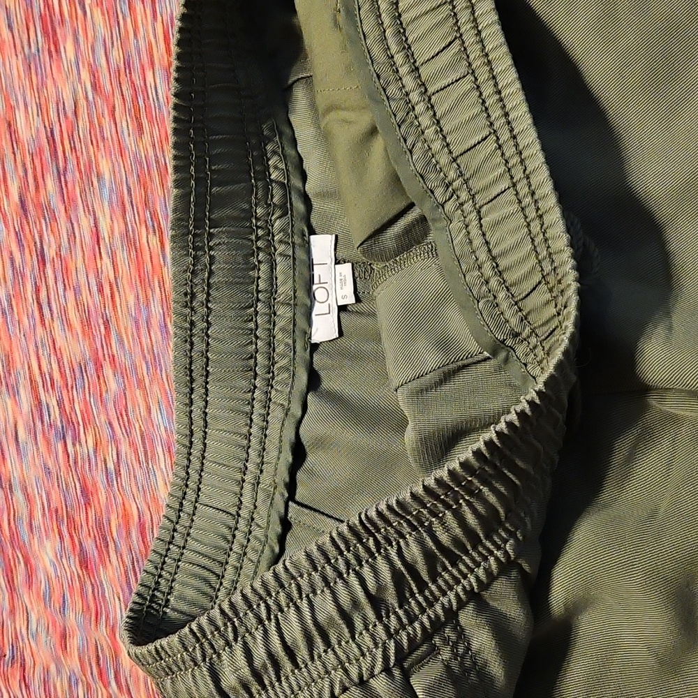 LOFT Olive Green Women's Lyocel Shorts - Picture 5 of 10